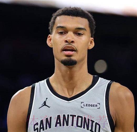 亚历山大34+5+5被批胜之不武,文班亚马历史第二人,雷霆复仇马刺 亚历山大34+5+5被批胜之不武,文班亚马历史第二人,雷霆复仇马刺